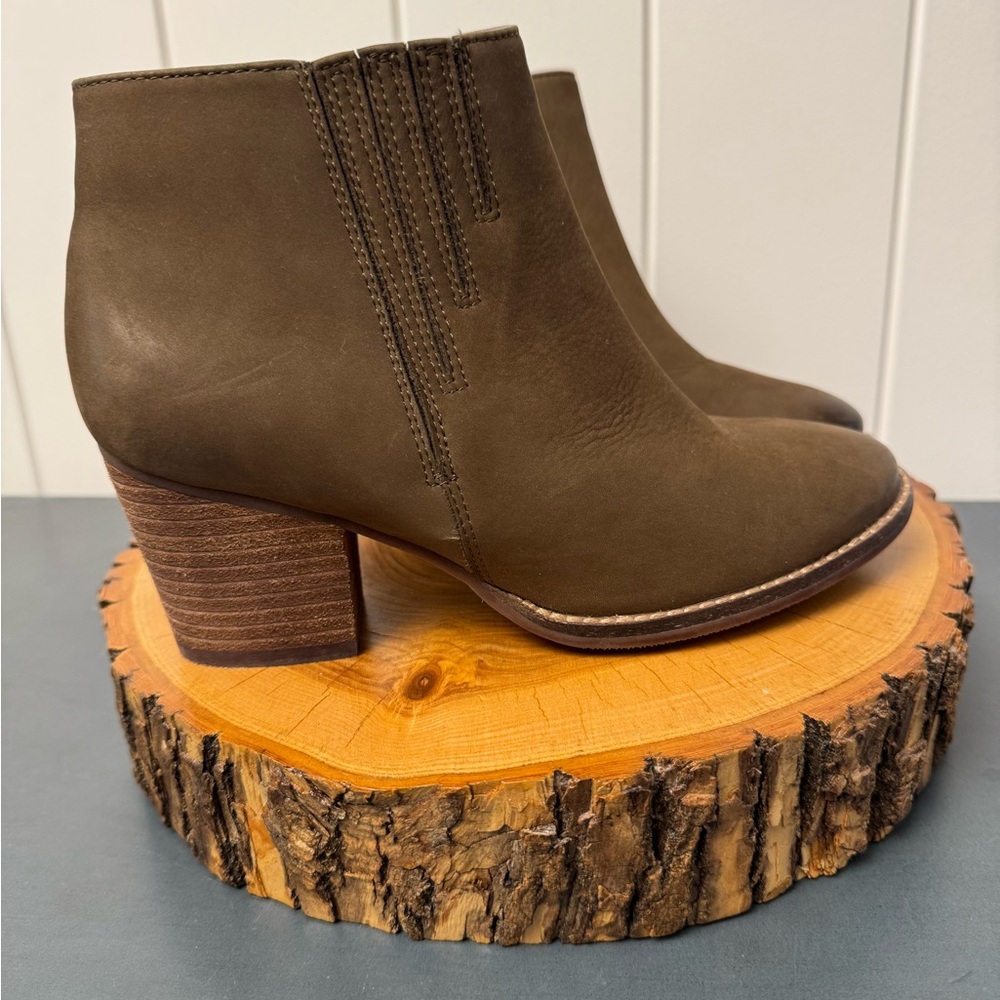 Taupe, Blondo size 7M waterproof ankle boots